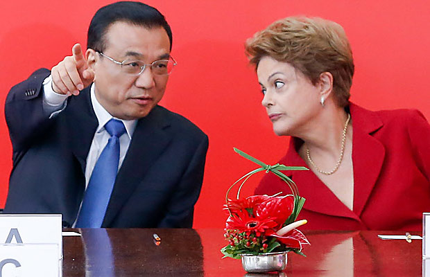 Encontro entre o primeiro-ministro da China e Dilma Rousseff no Palcio do Planalto).