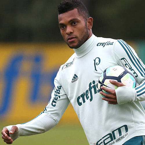 Borja durante treinamento do Palmeiras para pegar o Atl&eacute;tico-GO