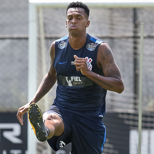 J&ocirc; durante treinamento para enfrentar o Cruzeiro
