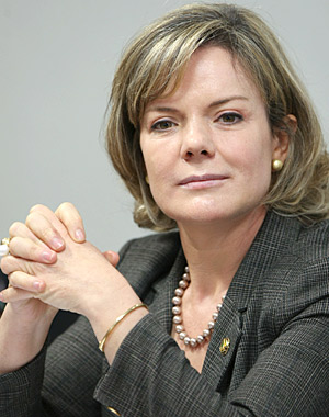 A ministra Gleisi Hoffmann, que recebeu doações eleitorais da Sanches Tripoloni