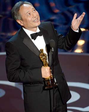 O cineasta Ang Lee na cerimnia do Oscar, em fevereiro