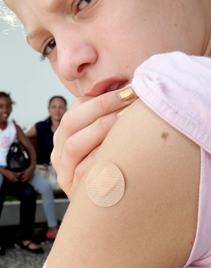 Escolas municipais têm vacina do HPV
