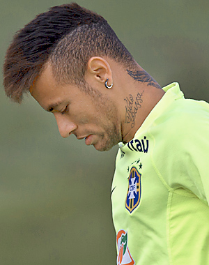 Gancho tira Neymar da Copa América