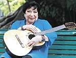 A cantora Inezita Barroso (Robson Ventura - 16.dez./13Folhapress) A cantora Inezita Barroso (Robson Ventura - 16.dez./13Folhapress)