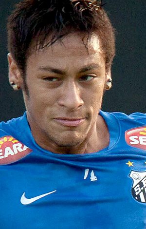 "Agora deixo essa bucha para o meu pai", afirmou o craque do Peixe, Neymar