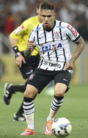 Atacante peruano Guerrero marca novamente na Arena Corinthians e garante a vitória do Timão