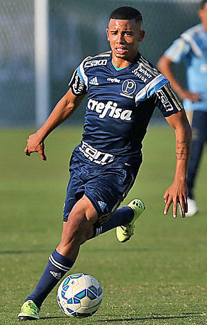 Gabriel Jesus joga hoje com a equipe do Palmeiras