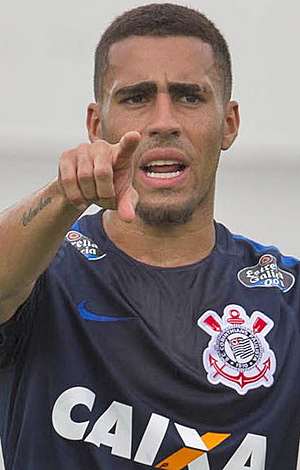 O volante Gabriel durante treino do Corinthians