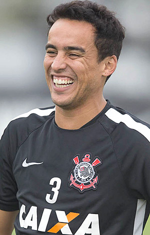 Jadson está de volta ao Corinthians
