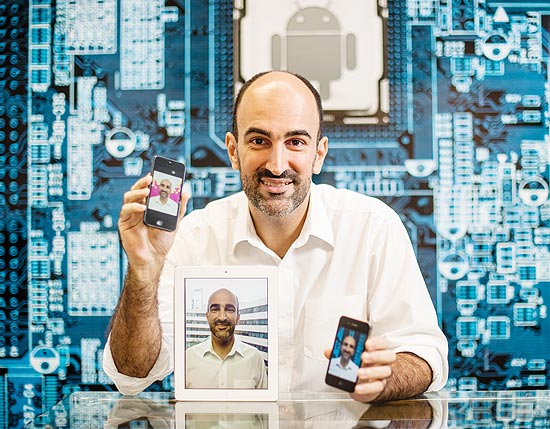 Luis Felipe Castro  o responsvel pela equipe da Movile, empresa de aplicativos e softwares