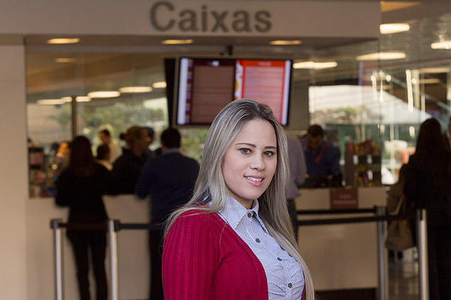 Tamires de Souza  caixa do banco Ita