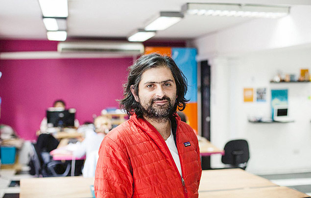 Julin Ugarte, 34, chileno fundador e diretor do Socialab, laboratrio de inovao com objetivos sociais que surgiu da Techo, instituio que busca criar solues para moradores de favelas