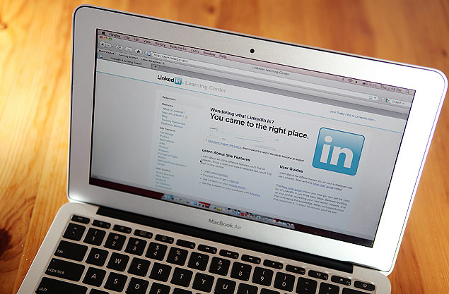 O LinkedIn diminuiu o nmero de e-mails enviados
