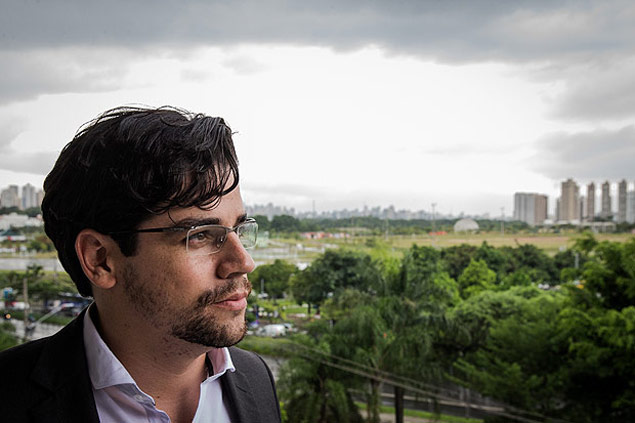 SAO PAULO, SP, BRASIL, 24-02-2016, 15h30: Retrato de Cristiano Soares, fundador e CEO Brasil da Vaniday (aplicativo que conecta saloes de beleza a clientes). (Foto: Eduardo Anizelli/Folhapress, SUP-NEGOCIOS) ***EXCLUSIVO***