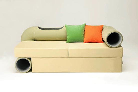 Do designer Seungji Mun, sof tubular pode ser utilizado como brinquedo para gatos