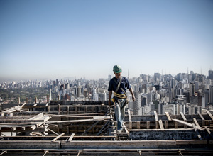 Prdio em construo em So Paulo; habitaes tero norma de qualidade