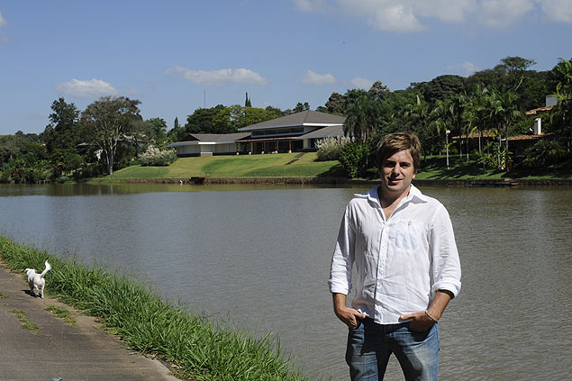 Pedro Loeonforte, no condomnio Terras de So Jos, em Itu; ele ainda trabalha em So Paulo 