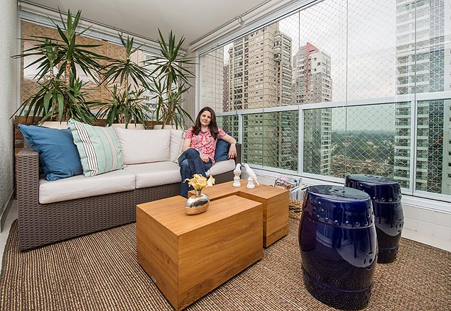 Juliana Silva em seu apartamento novo em Campo Belo; expanso do bairro e estrutura do prdio definiram a escolha