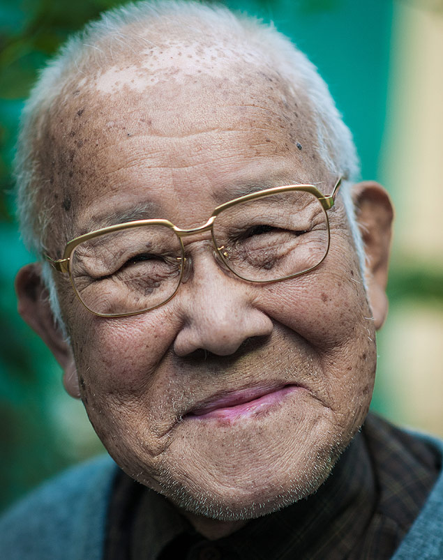 Comerciante Takashi Morita, 91, que mora no bairro da Sade, em So Paulo
