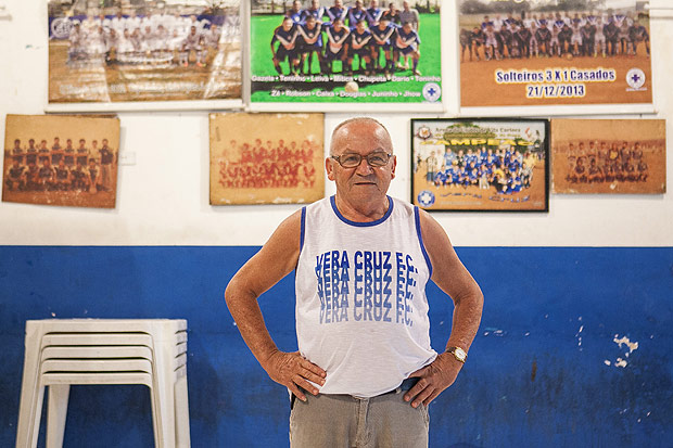 Rodovalho Ferreira, 69, um dos fundadores do time de vrzea Vera Cruz Esporte Club, na favela Vila Prudente
