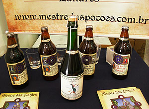 "[Confira produtos da feira]":http://fotografia.folha.uol.com.br/galerias/4818-mystic-fair-2-edicao, como as cervejas mgicas