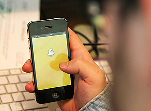 Criado em 2011, o Snapchat se tornou popular entre jovens, mas tem problemas de segurana