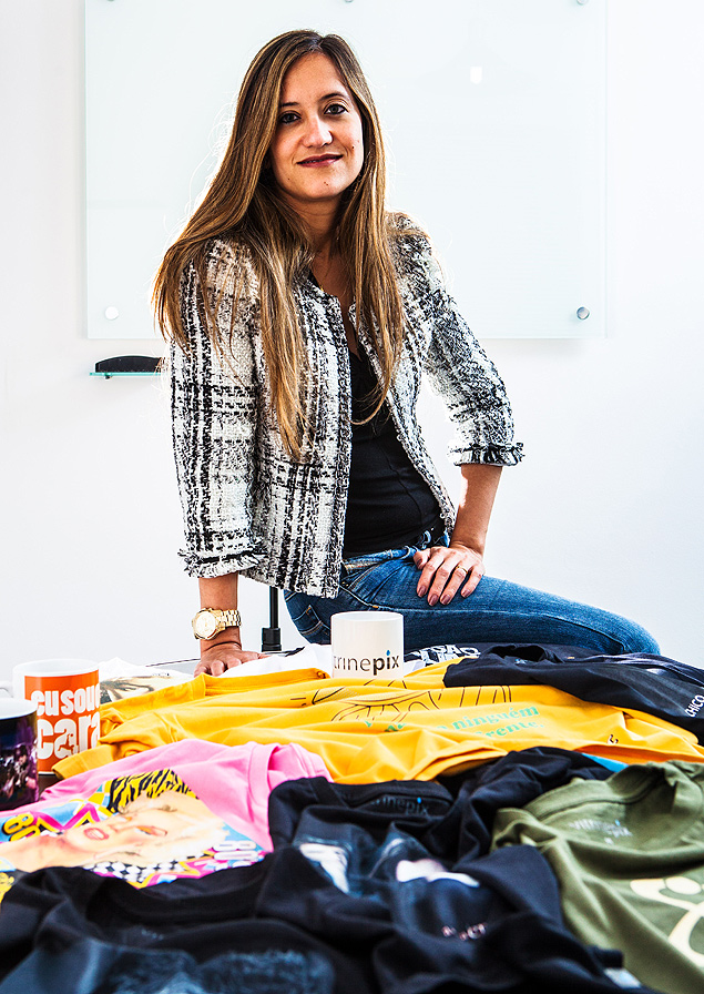 Viviane Mendes  uma das fundadoras da Vitrinepix, plataforma para fazer camisetas com estampas