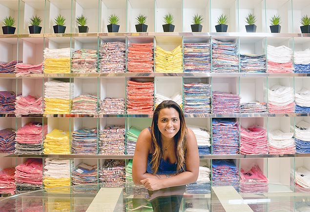 Maria das Graas Silva Reis trabalha como gerente de loja no bairro Bom Retiro, em So Paulo