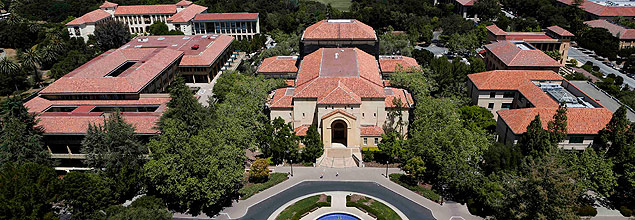 Stanford University's campus is seen from atop Hoover Tower in Stanford, California May 9, 2014. Picture taken May 9, 2014. To match Special Report USA-STARTUPS/STANFORD REUTERS/Beck Diefenbach (UNITED STATES - Tags: EDUCATION BUSINESS SCIENCE TECHNOLOGY) ORG XMIT: PXP407