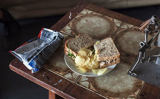Refeio de Alex Birral: sanduche de atum com rcula e batata chips