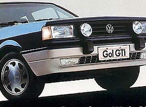 Na era pr-importados, nacionais como o VW Gol GTi eram o que havia de mais moderno 