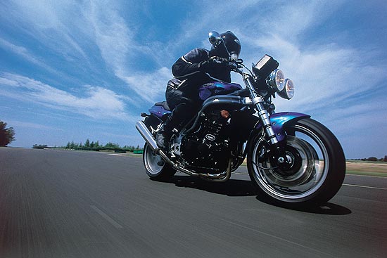 Speed Triple foi a moto de Tom Cruise em "Misso Impossvel 2" (2000)