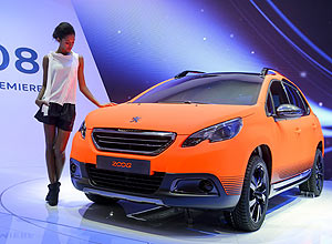 Peugeot mostra primeiro modelo hbrido popular