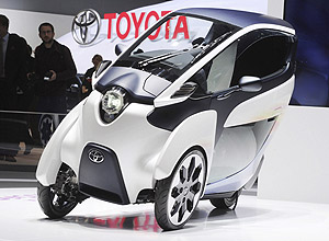 Toyota i-Road  mistura de carro com moto