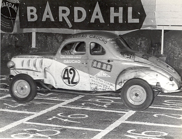 A Carretera 42 na quarta edio da Mil Milhas, em 1959 