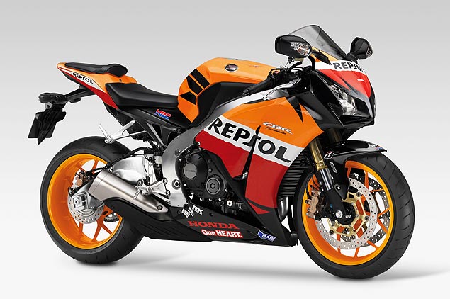 Folha de S.Paulo - Classificados - Veículos - Honda Fireblade 2013