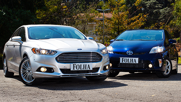 Ford Fusion Hybrid ( esq.) e Toyota Prius so hbridos vendidos regularmente no Brasil