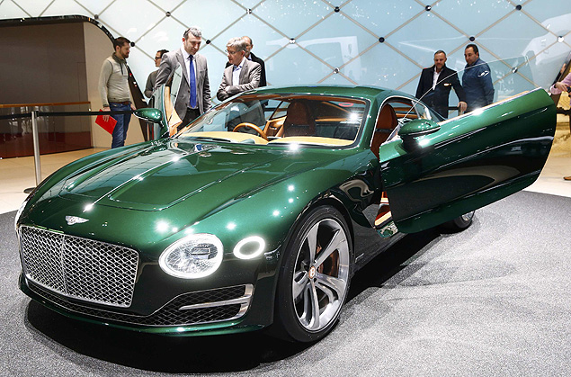 New Bentley EXP 10 concept car is seen during the second press day ahead of the 85th International Motor Show in Geneva March 4, 2015. REUTERS/Arnd Wiegmann (SWITZERLAND - Tags: TRANSPORT BUSINESS) ORG XMIT: RSS01