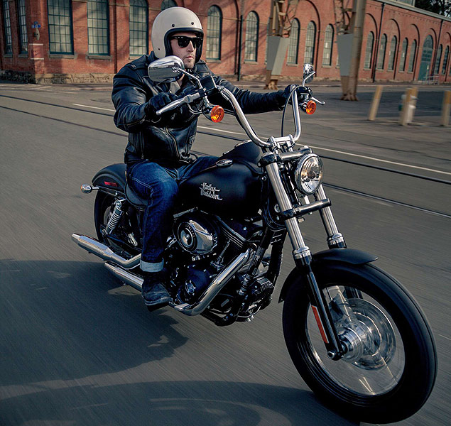 Guido alto  um dos componentes que do prazer ao rodar na Harley-Davidson Street Bob