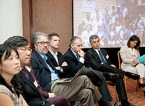 Empreendedores durante palestra do Frum Mundial