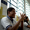 Alunos da Escola Estadual Tavares Bastos (Maceió) utilizam o aplicativo para conversar com os colegas