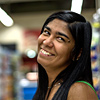 Lenice Gonçalves utiliza o aplicativo para falar com os clientes do supermercado em que trabalha