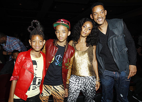 Jada Pinkett Smith e Will Smith com os filhos Willow e Jaden em Los Angeles 