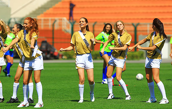 Misses durante jogo de futebol no Pacaembu