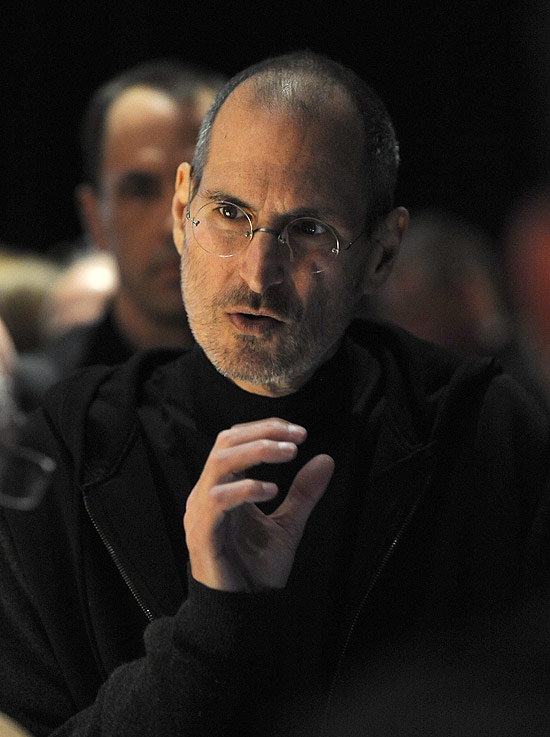 Steve Jobs fala para a imprensa em 27 de janeiro de 2010, dia em que anunciou o tablet iPad