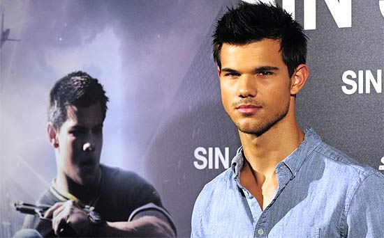 Taylor Lautner disse não ser gay em entrevista à revista australiana