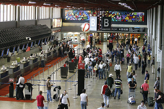 Saguão do Aeroporto Internacional de Cumbica, em Guarulhos (SP)