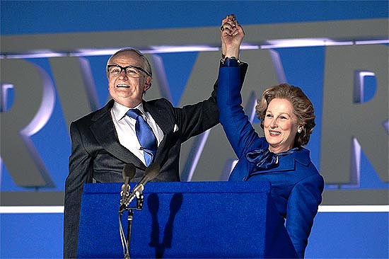 Meryl Streep e Jim Broadbent em cena do filme "A Dama de Ferro", sobre Margareth Thatcher