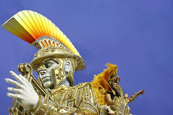 Vai-Vai encerrou desfile das escolas campeãs do Carnaval de São Paulo em 2011