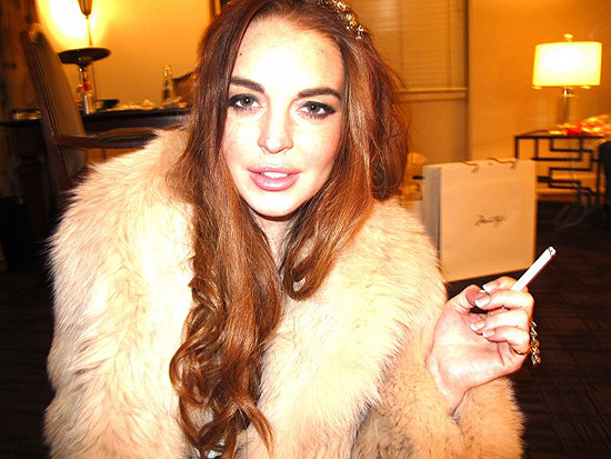 A atriz Lindsay Lohan chamou a polícia após ter sido agredida em hotel em NY